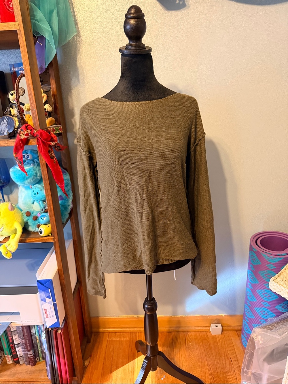 Olive Green Women's Lightweight Knit Pullover Top